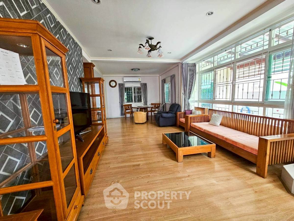 รูป บ้าน 5-ห้องนอน ใน ไชยสถาน (ID 2989663) - รูปที่ 5/22