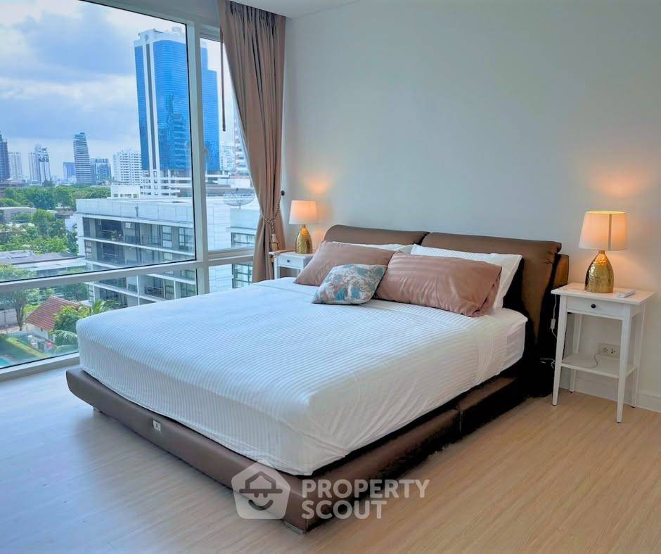 picture 2-BR Condo at Fullerton Sukhumvit near BTS Ekkamai (ID 2990009) - 4/9