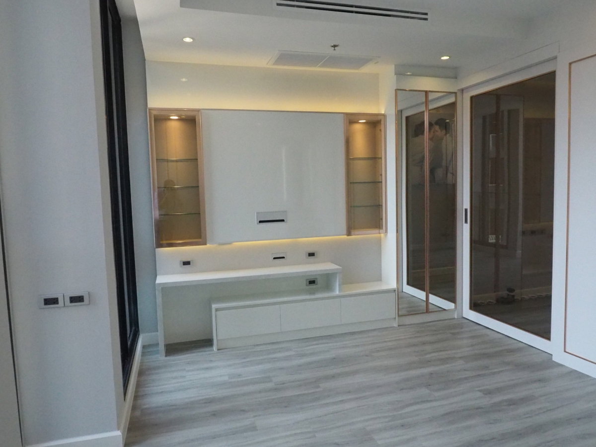 รูป For sale! ...ขายคอนโด Noble Ploenchit: โนเบิล เพลินจิต - ติดรถไฟฟ้า BTS เพลินจิต (1 ห้องนอน 1 ห้องน้ำ ขนาด 51.73 ตรม) - รูปที่ 32/39