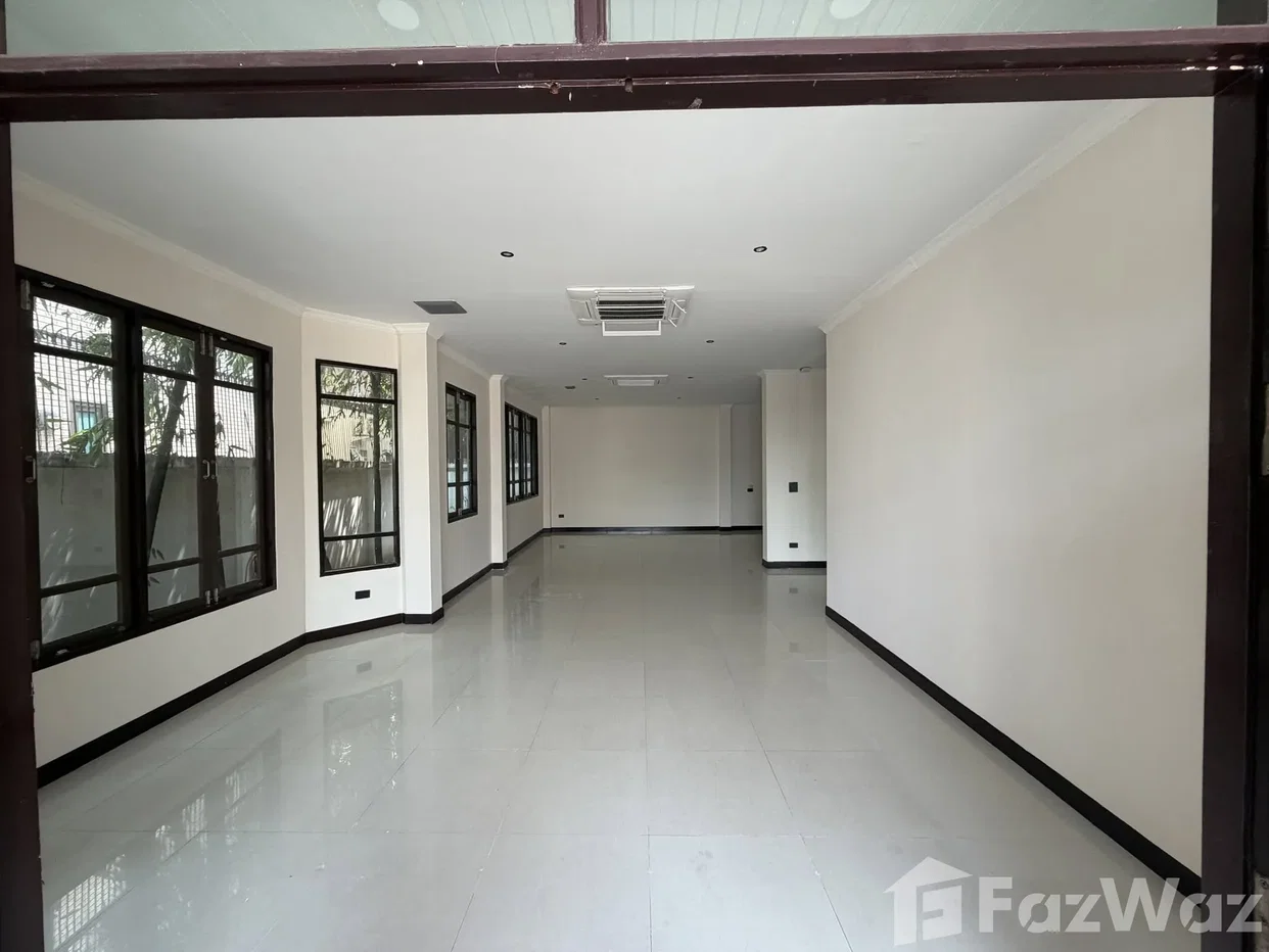 รูป บ้านเดี่ยวให้เช่า 4 ห้องนอน ใน พระโขนงเหนือ, กรุงเทพมหานคร 1369206 - รูปที่ 3/14