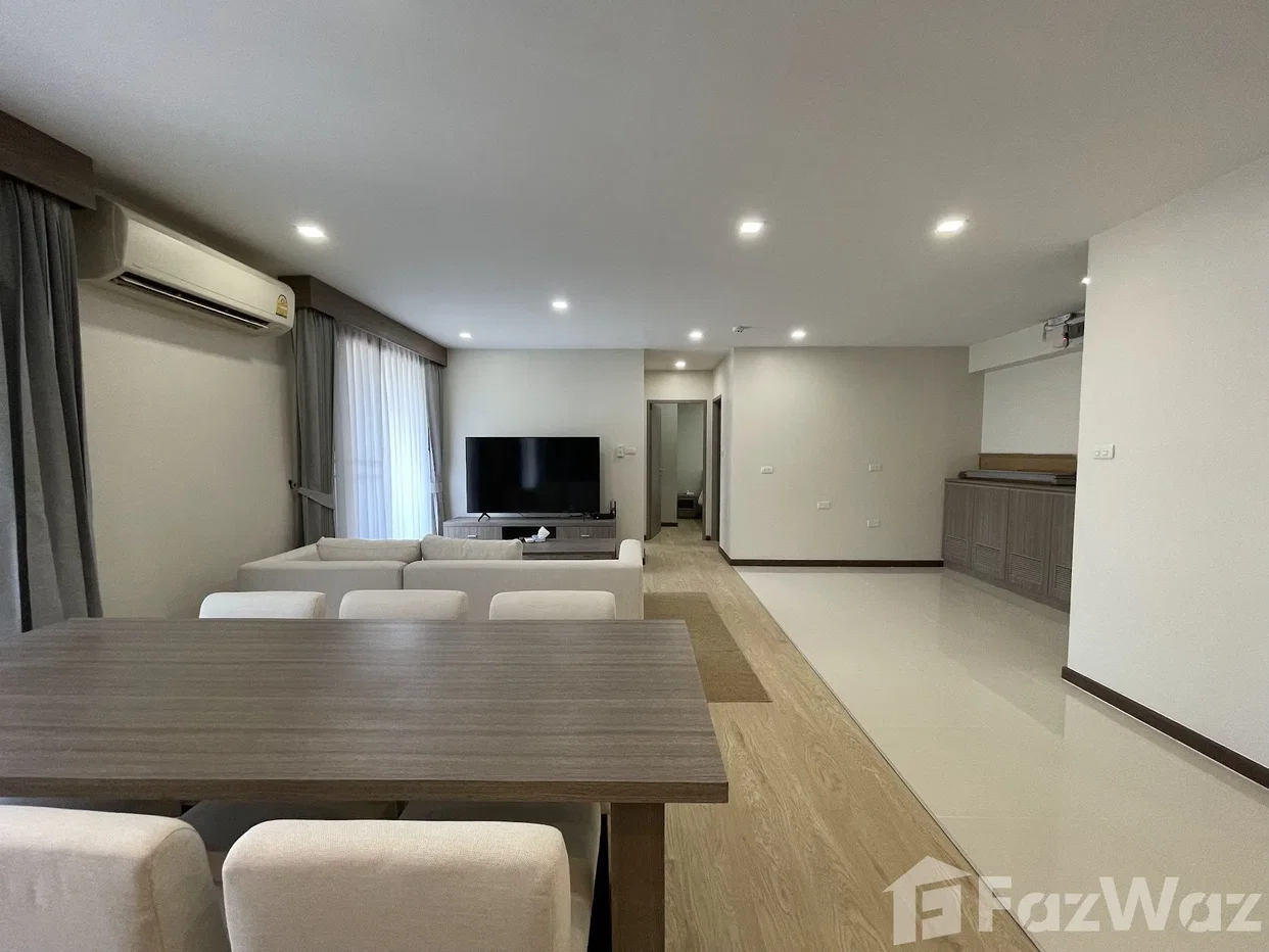picture A spacious, pet-friendly residence with penthouse proportion 6459186 - 4/16