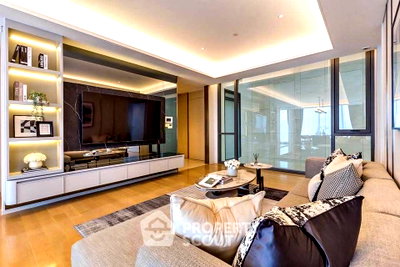 Condos for rent : 2-BR Condo 168 Sqm At Baan Sindhorn Near BTS Ratchadamri (400m) (ID 2992530)