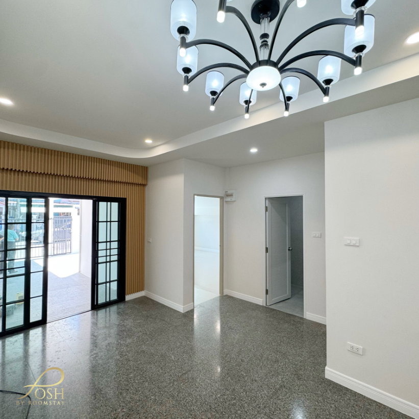 รูป ภูเก็ตวิลล่าสาม Phuket Villa3  รีโนเวทและต่อเติมทั้งหลังในสไตล์โมเดิร์น มาพร้อมอ่างอาบน้ำ ถนนหน้าบ้านกว้างไม่แออัด - รูปที่ 3/19