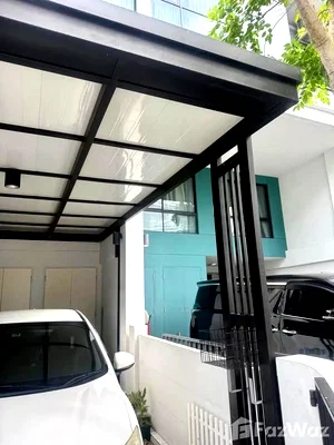 Townhouses for sale Crystal Design Center : 3 Bedroom Townhouse for sale at Maison 168 Lat Phrao 101  6384047