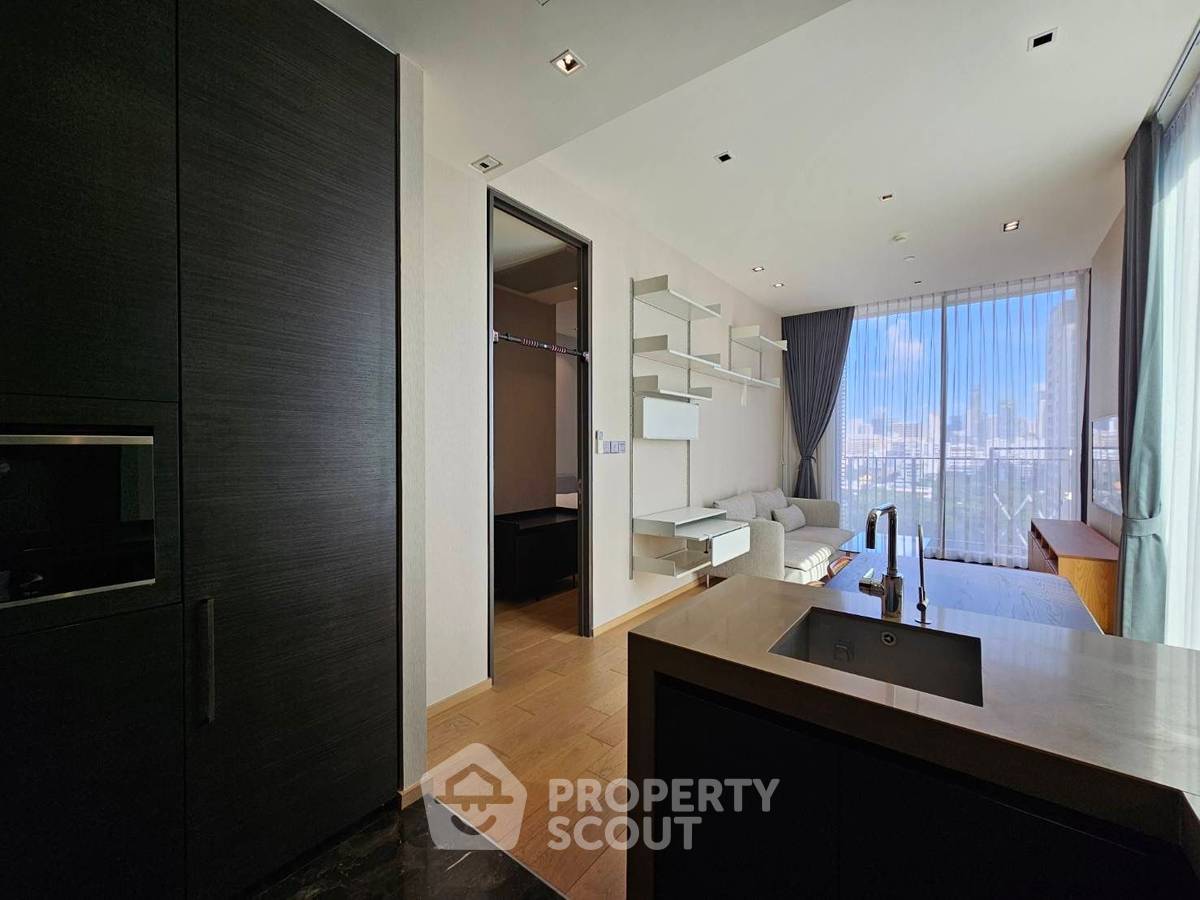 picture 1-BR Condo at 28 Chidlom near BTS Chit Lom (ID 2108322) - 6/12