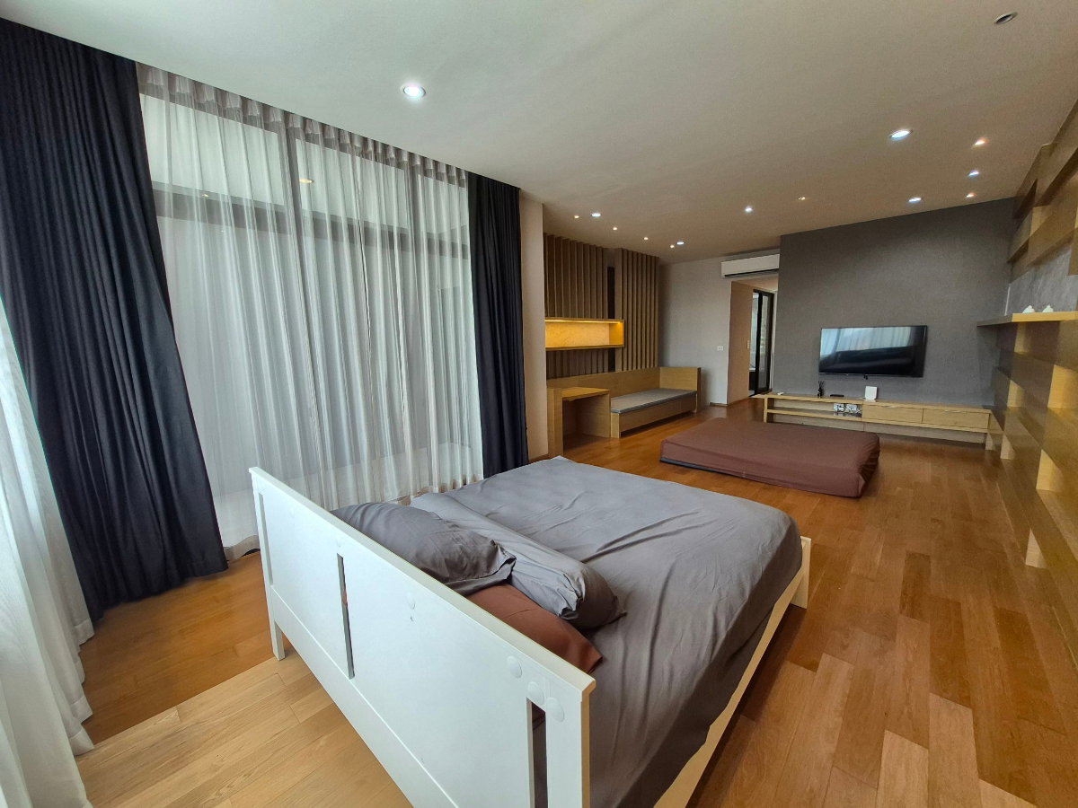 รูป Modern Luxury TownHome⭐3 Bedroom⭐Krungthep Kreetha Road - รูปที่ 17/30