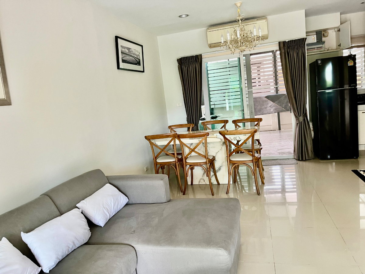 รูป ให้เช่า Townhome 3 ชั้น บ้านกลางเมือง พระราม 9 – มอเตอร์เวย์ เฟอร์นิเจอร์ครบ พร้อมเข้าอยู่ หน้าบ้านไม่ชนใคร เดินทางสะดวก ใกล้สนามบินสุวรรณภูมิ - รูปที่ 2/23