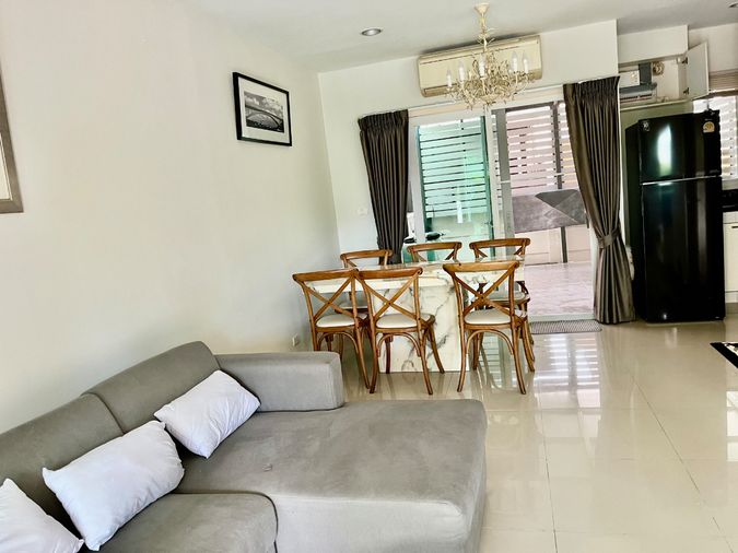 3-bed townhouse for rent, 180 sqm, 20 sq wah, Baan Klang Muang Rama 9