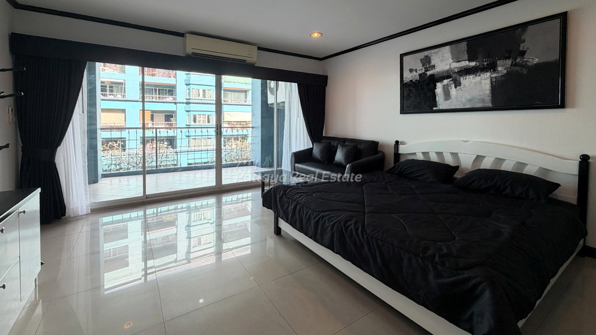 picture 🛏️ Studio - 🛁 1 Bath - 🏙️ Pool View - 🌏 FOREIGN name - 🏢 TW Jomtien Beach Condominium Pattaya - Ref: TW09 - 2/13