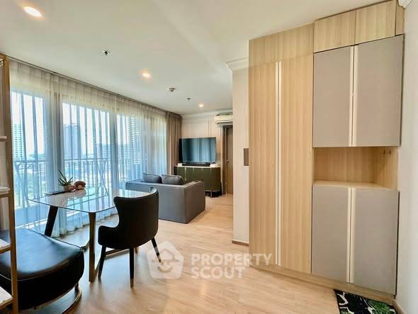 picture 2-BR Condo at Ideo O2 near BTS Bang Na (ID 2992860) - 2/5