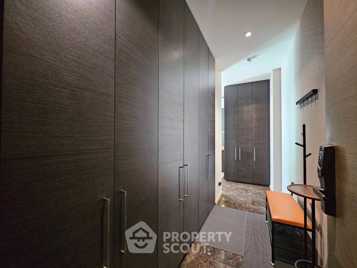 picture 1-BR Condo at 28 Chidlom near BTS Chit Lom (ID 2108322) - 7/12