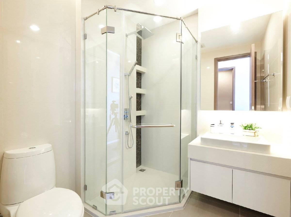 picture 3-BR Condo at Menam Residences in Wat Phraya Krai (ID 2991288) - 14/17