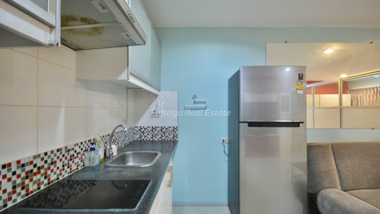🛏️ 1 ห้องนอน - 🛁 1 ห้องน้ำ - 🏙️ Pool View - 🌏 ชื่อชาวต่างชาติ - 🏢 TW Jomtien Beach Condominium Pattaya - รหัส: TW11