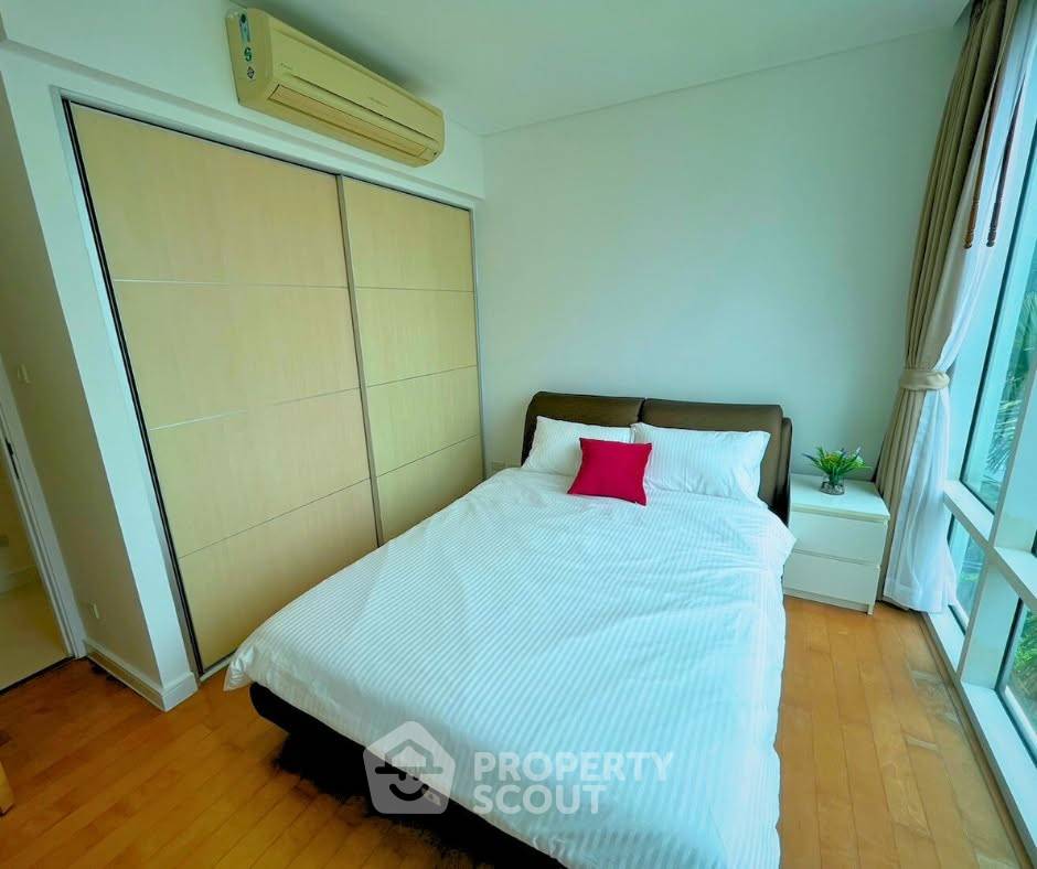 picture 2-BR Condo at Fullerton Sukhumvit near BTS Ekkamai (ID 2990009) - 7/9