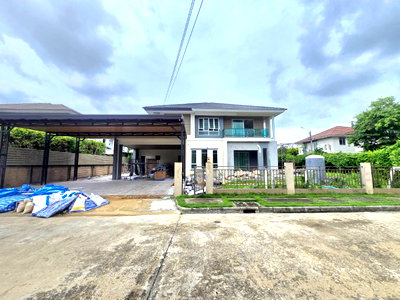 บ้านเดี่ยว กรุงเทพมหานคร : กำลังรีโนเวทใหม่-บ้านเดี่ยวหลังใหญ่ โครงการ ฮาบิเทีย เวนต์ ปัญญาอินทรา Habitia Vent Panyaindra คลองสามวา กว้างมากๆ ราคาถูกคุ้ม