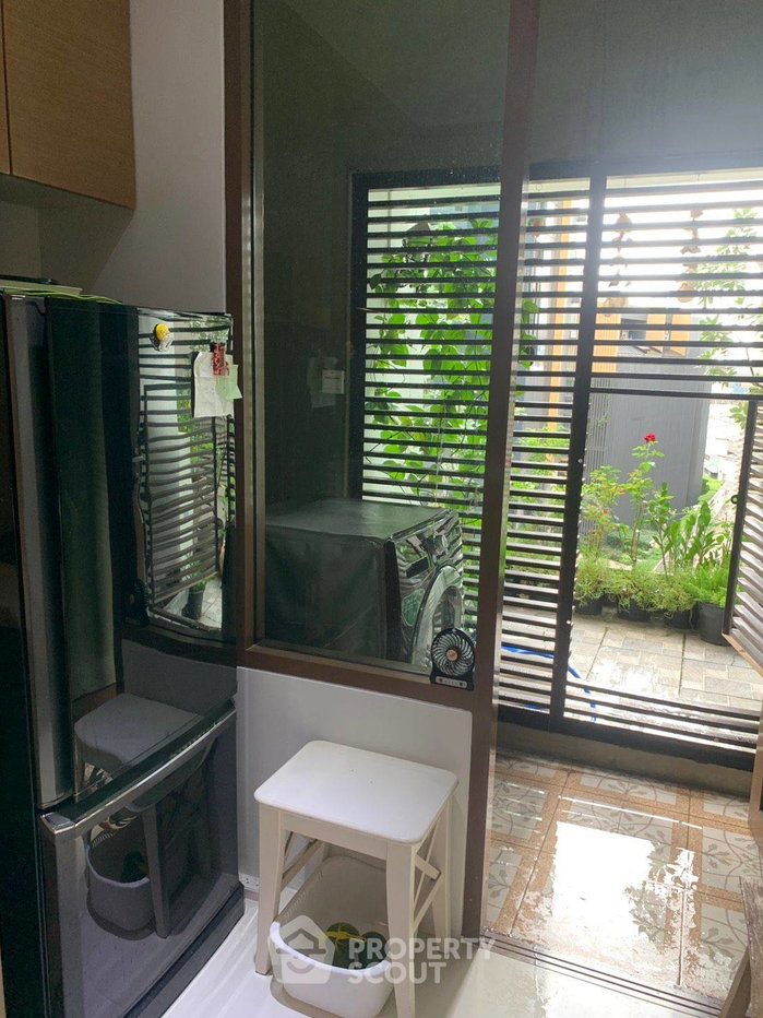 picture 3-BR Condo at The Emporio Place near BTS Phrom Phong (ID 2995774) - 22/27
