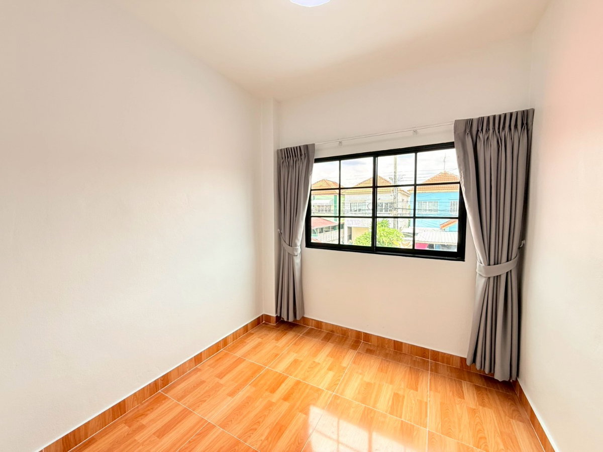 รูป บ้านเดี่ยว รีโนเวทใหม่ ทำเลดี หมู่บ้านอมรทรัพย์ ซอยเลียบวารี 25 คู้ขวา แขวงโคกแฝด เขตหนองจอก เดินทางสะดวก - รูปที่ 20/20