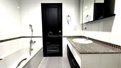 ขายคอนโด : 🛏️ Studio - 🛁 1 ห้องน้ำ - 🏙️ City View - 🌏 ชื่อชาวต่างชาติ - 🏢 TW Jomtien Beach Condominium Pattaya - รหัส: TW12