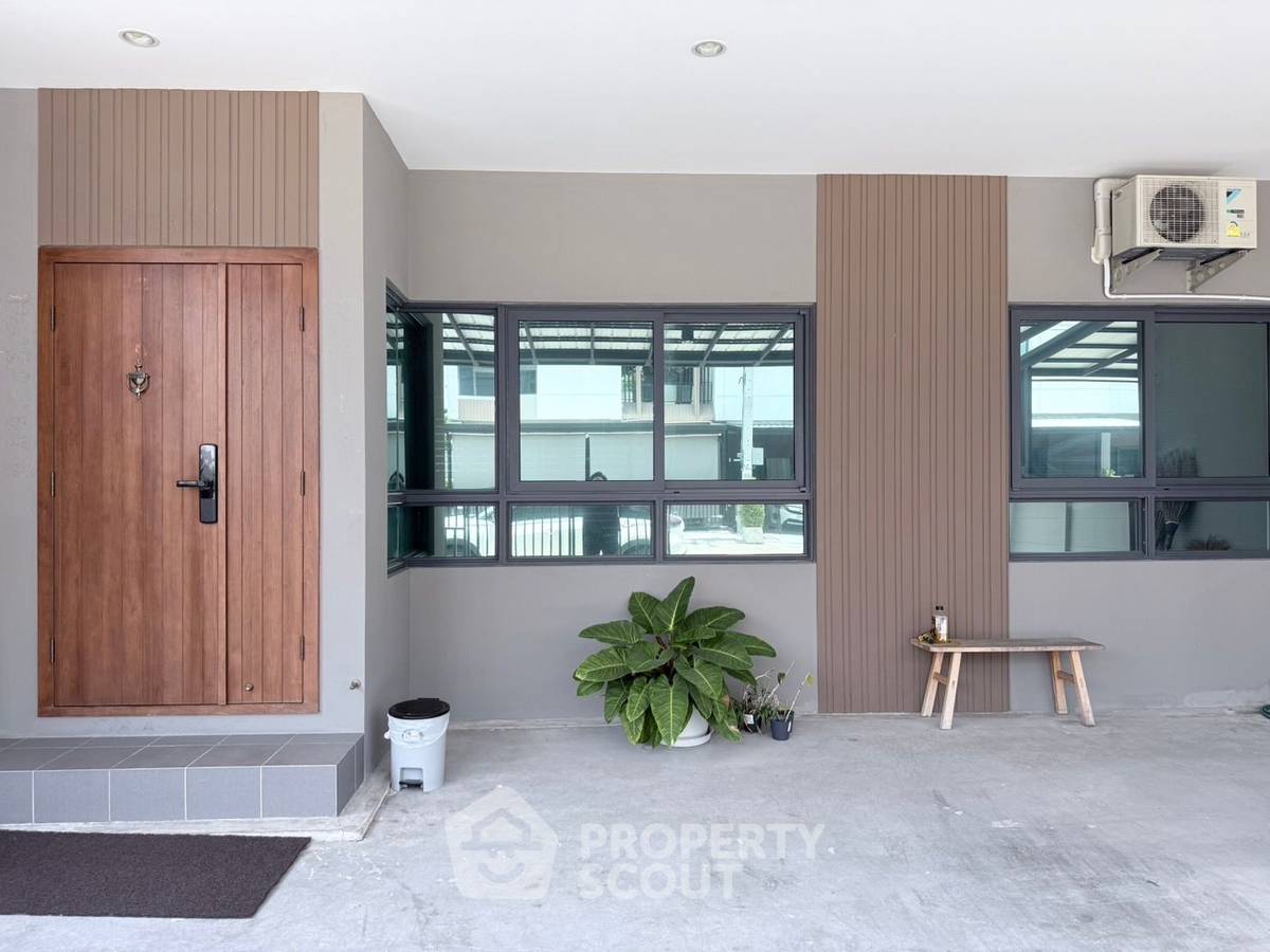 picture 4-BR House in Khlong Chan (ID 2993800) - 2/10