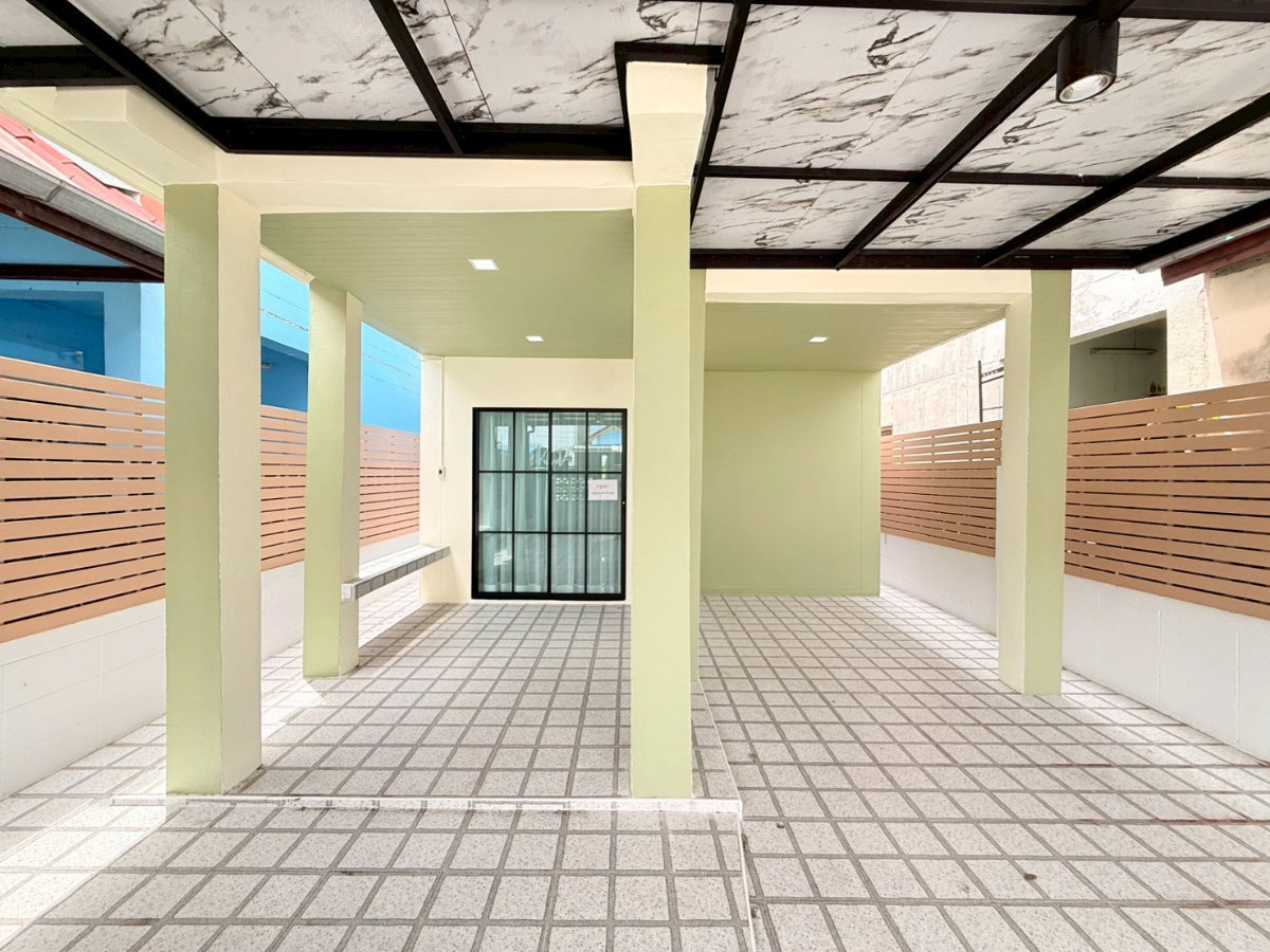 รูป บ้านเดี่ยว รีโนเวทใหม่ ทำเลดี หมู่บ้านอมรทรัพย์ ซอยเลียบวารี 25 คู้ขวา แขวงโคกแฝด เขตหนองจอก เดินทางสะดวก - รูปที่ 5/20