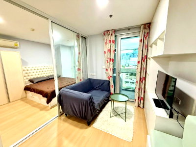 คอนโดให้เช่า : T256 ให้เช่าคอนโด Haus23 Ratchada-Ladprao (เฮ้าส์23 รัชดา-ลาดพร้าว) ทำเลดีใกล้MRTลาดพร้าว ห้องสวย เฟอร์ครบ มีเครื่องซักผ้า