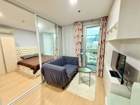 T256 Condo for rent Haus23 Ratchada-Ladprao, good location near MRT Ladprao, beautiful room, fully furnished, with washing machine.