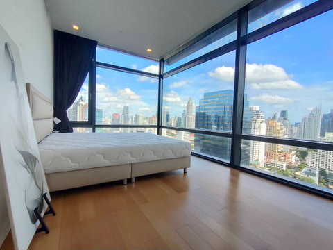 Condo for rent  : Circle Living Prototype (Close to MRT Phetchaburi)