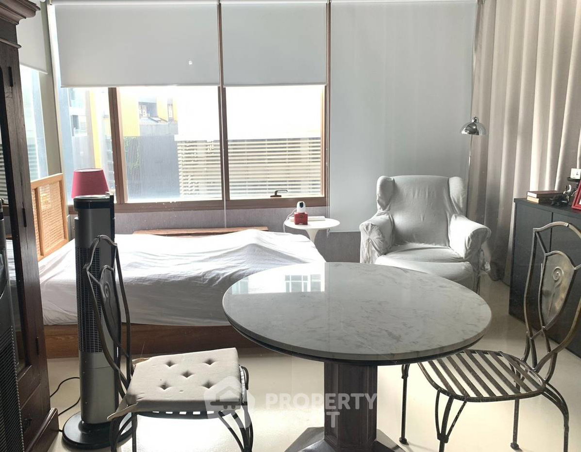 picture 3-BR Condo at The Emporio Place near BTS Phrom Phong (ID 2995774) - 8/27
