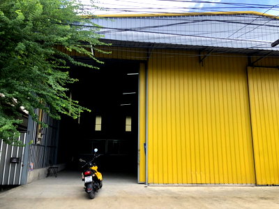 เช่าโรงงาน เขตลาดพร้าว : ให้เช่าโกดัง พร้อมออฟฟิศ ลาดพร้าว 101 ซอยโพธิ์แก้ว 3 ขนาดพื้นที่ 200 ตารางเมตร เข้าออกได้หลายเส้นทาง ลาดพร้าว - นวมินทร์ - เลียบด่วน