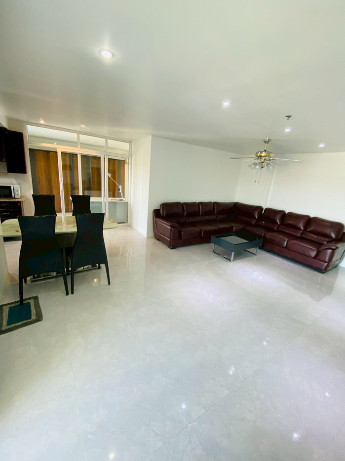 picture large condo 70m² for rent in middle of city 8400 Bath. - 3/23