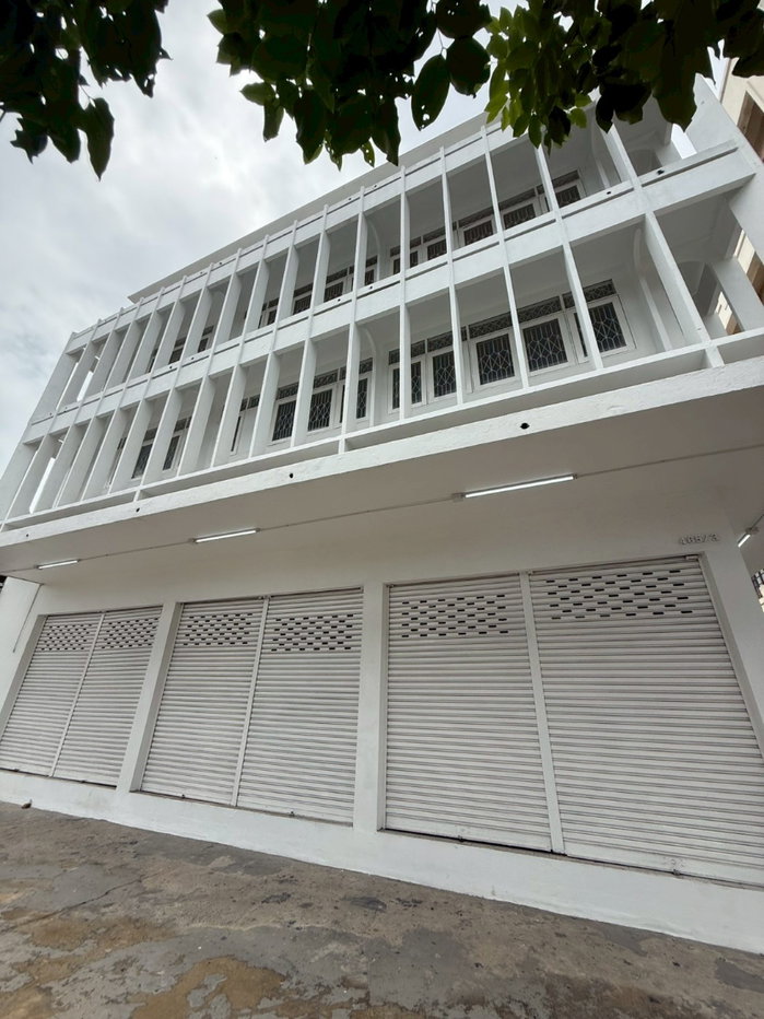 รูป อาคารพาณิชย์สินธุมงคล อาคารพาณิชย์ 3 ชั้น และชั้นลอย พื้นที่ 840ตร.ม.ขนาด1260 ตรม. ติดถนนเทพารักษ์ ขนาดหว่างมากราคาต่อได้ มีโดม - รูปที่ 1/59