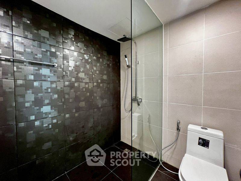 รูป คอนโด 1 ห้องนอน 35 ตร.ม. คลับรอยัล คอนโดมิเนียม ใกล้แซงกัวร์ออฟทรัธ (ID 2420580) - รูปที่ 4/11