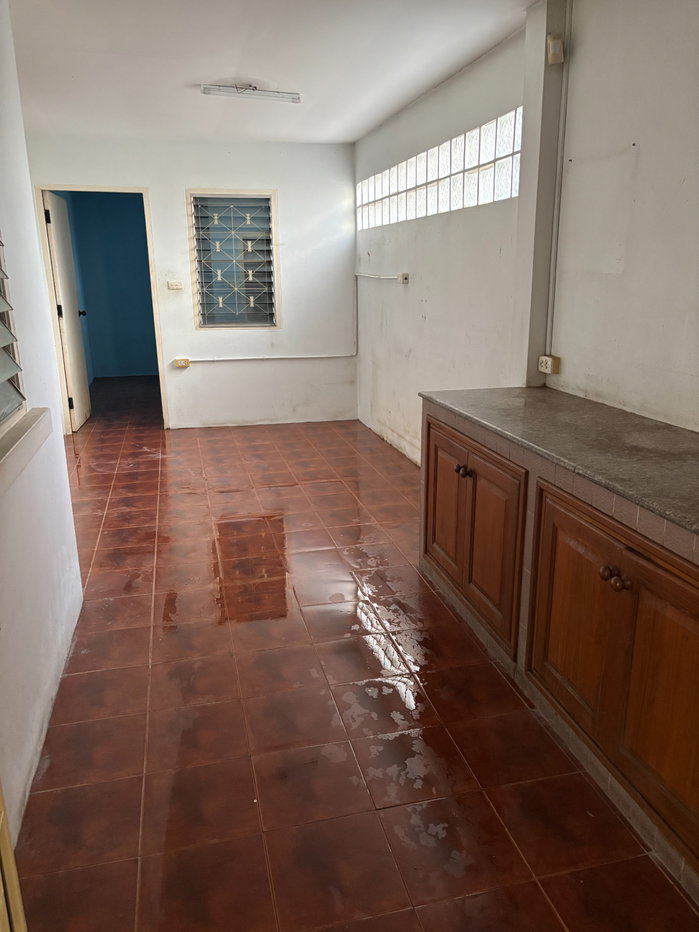 รูป ขายบ้านเดี่ยวหมู่บ้าน มณีรินทร์ รัตนาธิเบศร์ 50 ตารางวา เหมาะกับ Renovate - รูปที่ 7/16