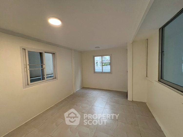 รูป บ้าน 5-ห้องนอน ใน คลองข่อย (ID 2994596) - รูปที่ 4/11