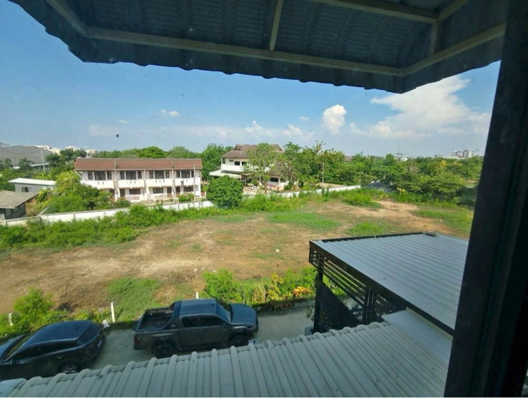 รูป ทาวโฮม3ชั้น ติดโฮมโปรฉะเชิงเทราติดถนนเชื่อมต่อสุวินทวงศ์ - รูปที่ 18/18