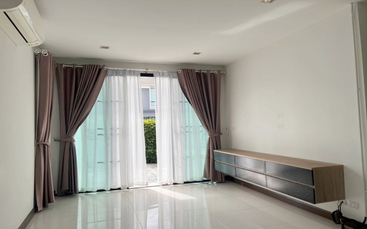 รูป ให้เช่า 🏠 บ้านหลังใหญ่ หมู่บ้านสัมมากร ทำเลรังสิต คลอง 7 🏠 ✨ 3 ห้องนอน 3 ห้องน้ำ ขนาด 72 ตร.ว. - รูปที่ 4/22