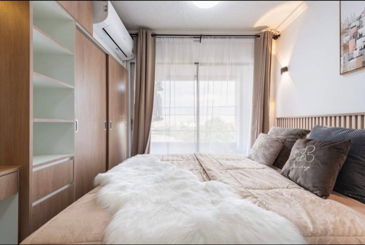 รูป S163 ให้เช่าคอนโด Dynasty Condominium (ไดนาสตี้ คอนโดมิเนียม)บิ้วอินใหม่ ทั้งห้อง ทำเลดี เดินทางสะดวกทุกเส้นทาง ซอยลาดพร้าว 71 พร้อมเข้าอยู่ - รูปที่ 2/15