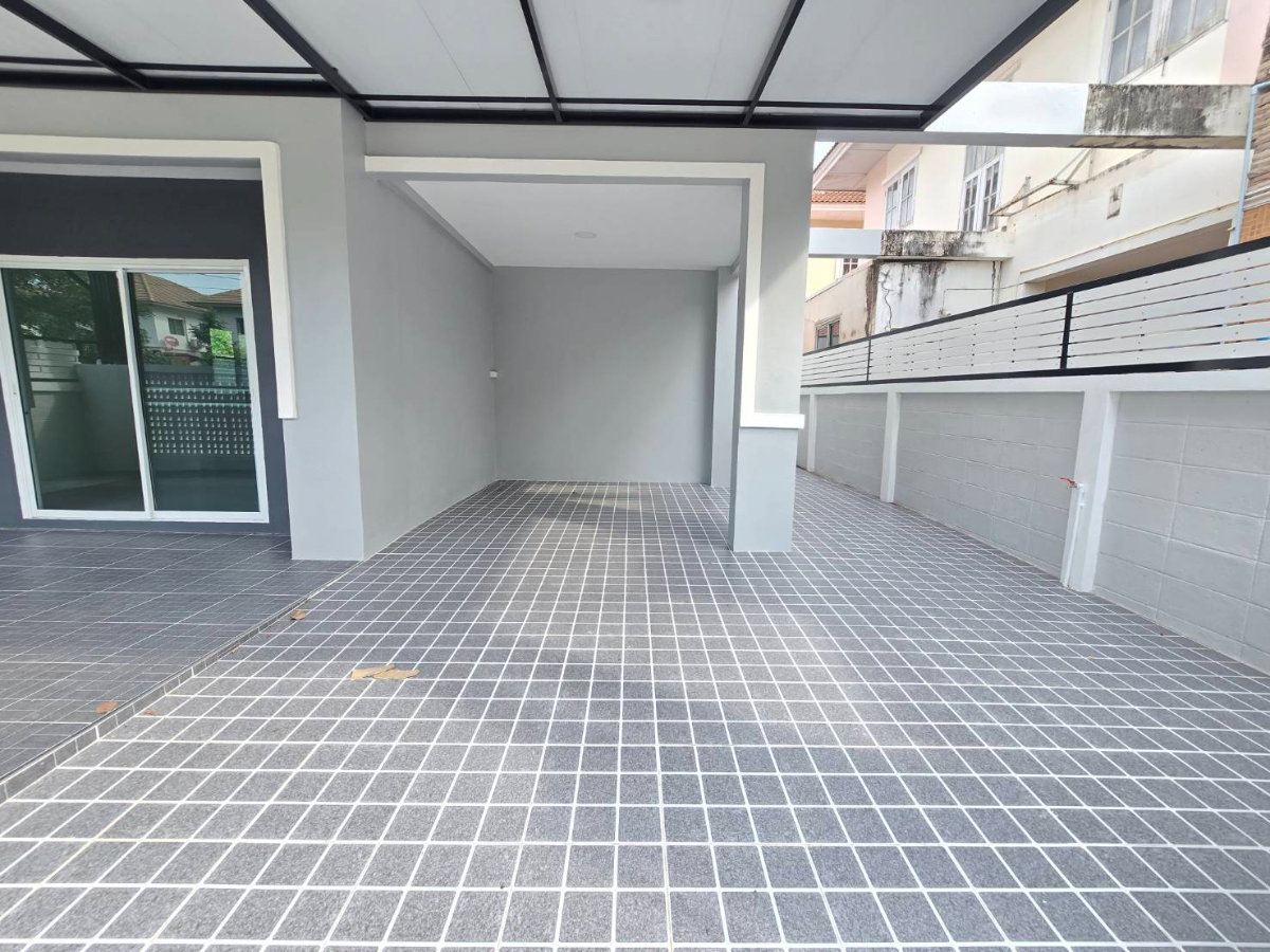 รูป บ้านหลังมุม แต่งสวย บ้านแฝด บุรีรมย์ รังสิต-คลอง4 ติดถนนใหญ่ ใกล้รถไฟฟ้า บรรยากาศดี ร่มรื่น เป็นส่วนตัว ทำเลดี - รูปที่ 5/40