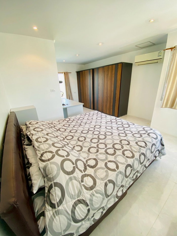 picture large condo 70m² for rent in middle of city 8400 Bath. - 17/23
