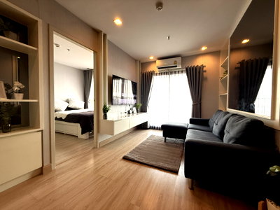 Condos for sale : CASA CONDO @MRT Sam Yaek Bang Yai: Prime location in Nonthaburi, extremely convenient for transportation.