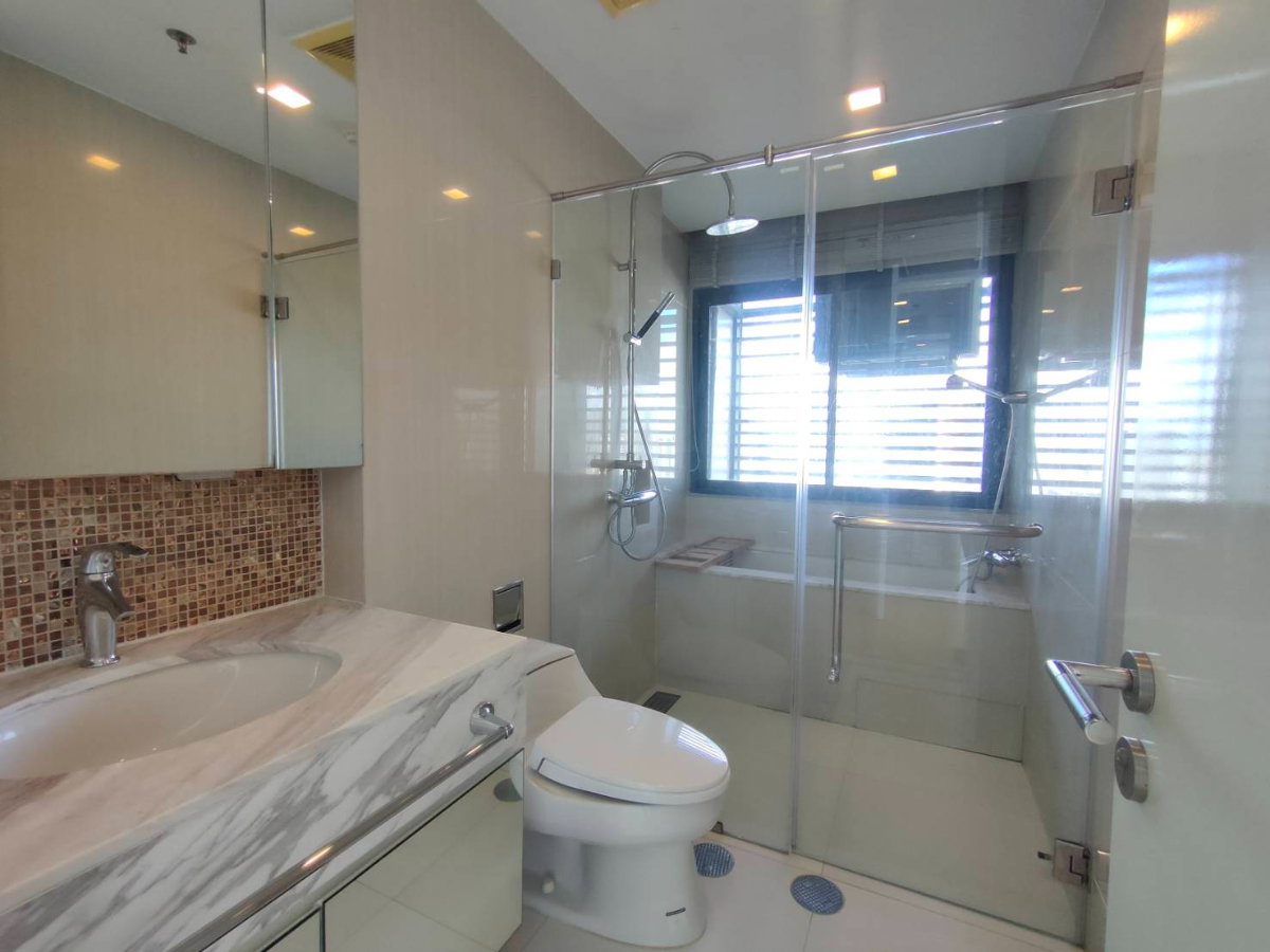 รูป Condo for rent : Circle Living Prototype (Close to MRT Phetchaburi) - รูปที่ 4/15