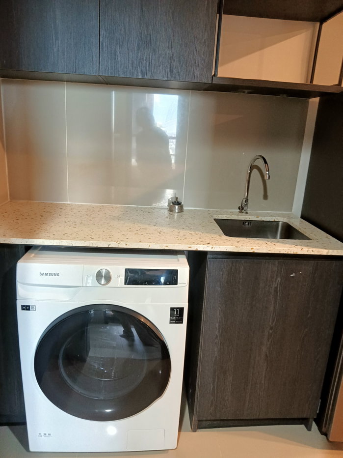 picture XT HuaiKhwang | 1 Bed 35 Sq.m. | 28th FL., **Rent 22,000 THB** Viewing Add Line ID : @property.ma - 9/18