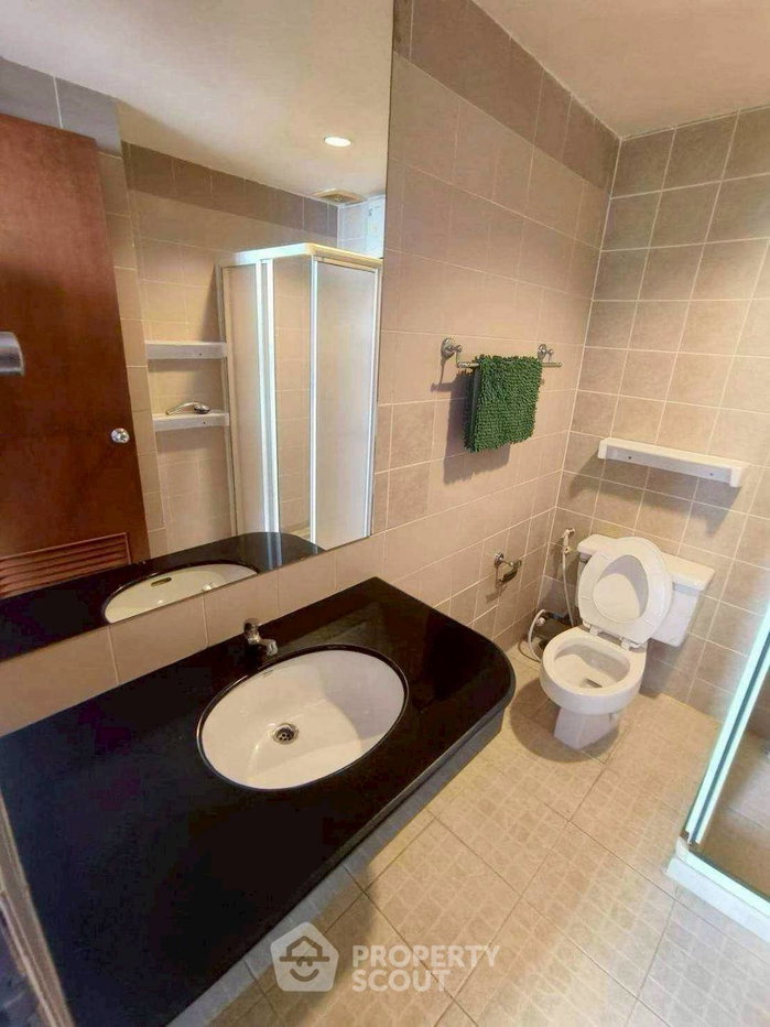 picture 2-BR Condo at Rama Harbour View Condominium in Surasak (ID 2995656) - 11/19