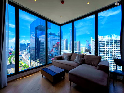 Condos for sale : Best View in Project! 180° Ratchada Skyline View!! Only 1 unit per floor! 2BR 2BA 69.20 Sq.m Condo for SALE at ASHTON Asoke-Rama 9 