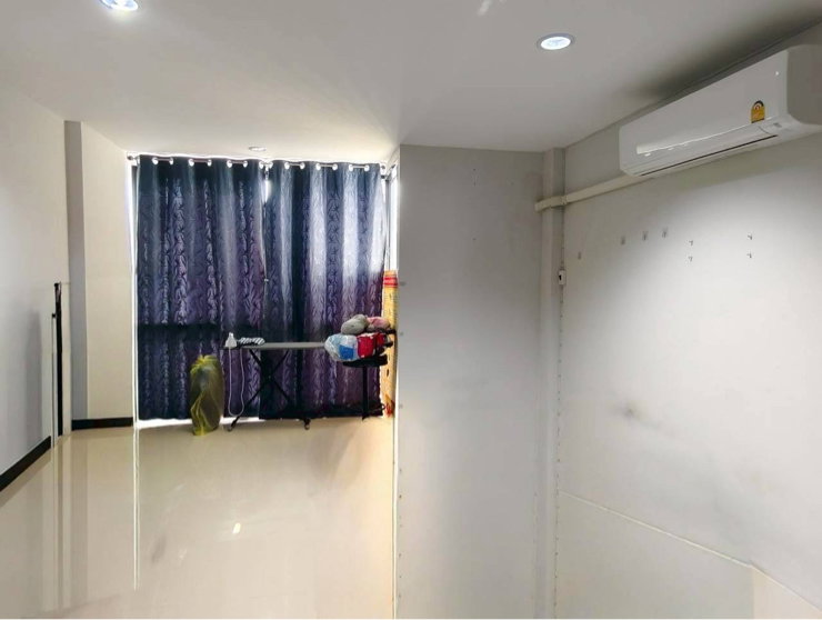 รูป ทาวโฮม3ชั้น ติดโฮมโปรฉะเชิงเทราติดถนนเชื่อมต่อสุวินทวงศ์ - รูปที่ 12/18