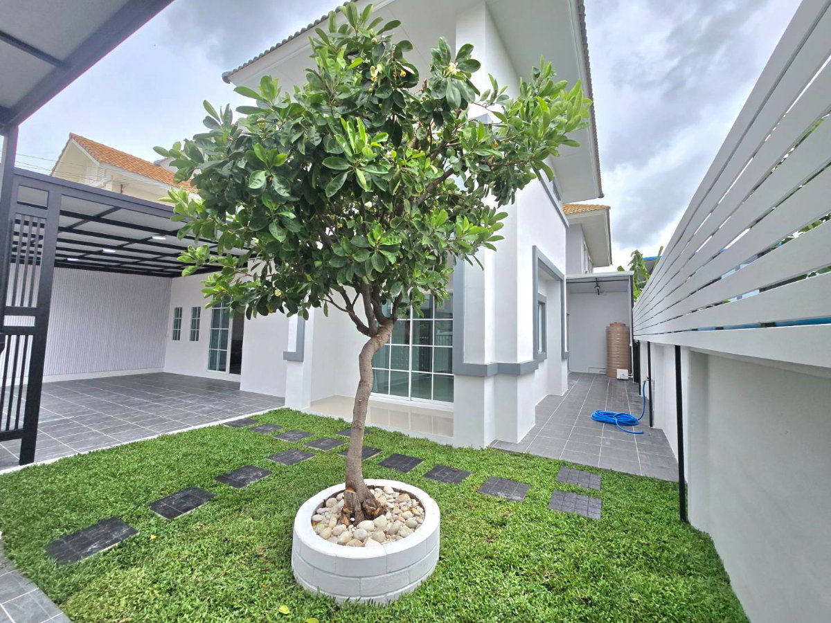 รูป บ้านเดี่ยวหลังมุมใน ทำเลดีเยี่ยม หมู่บ้าน ลลิลแลนซีโอ วงแหวน-รามอินทรา ถนนเลียบคลองสอง คลองสามวา รีโนเวทใหม่ แต่งสวยมาก พร้อมอยู่ มีเฟอร์นิเจอร์ - รูปที่ 12/49