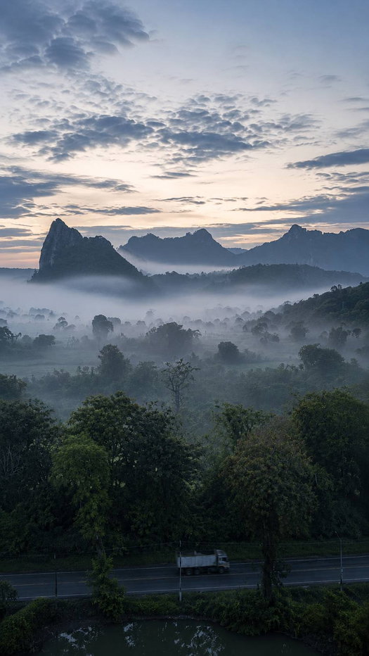 รูป ขายที่ดินพรีเมียม 25 ไร่ โฉนดครุฑแดง วิวภูเขาโอบล้อม 3 ด้าน พร้อม Sky Resort และทะเลสาบส่วนตัว - รูปที่ 5/13