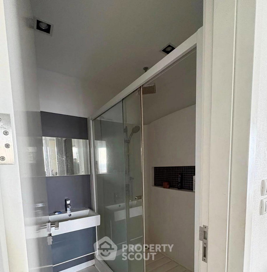 รูป คอนโด 2-ห้องนอน ที่ เดอะ รูม สุขุมวิท 62 ใกล้ BTS ปุณณวิถี (ID 2987530) - รูปที่ 8/9