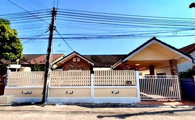 เช่าบ้านเดี่ยว ชลบุรี : บ้านให้เช่าบางเสร่ พร้อมอยู่ ฝั่งถนนสุขุมวิท