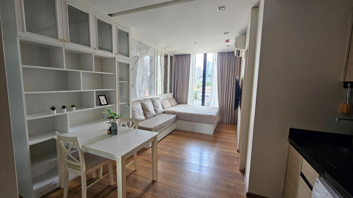 รูป P-40201 ชวนชมห้องสวยทำเลดี คอนโดแต่งครบ Park 24 ใกล้ BTS พร้อมพงษ์ และดิเอ็มโพเรี่ยม Line: @easythaihome 085-592-2897 - รูปที่ 1/11